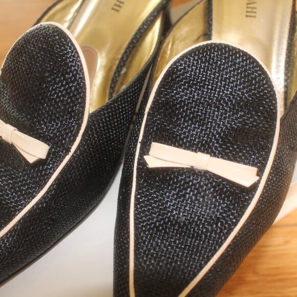 True Vintage 1990s Isaac Mizrahi Pointy Toe Canvas Mule Heels Size 10 - Picture 4 of 5